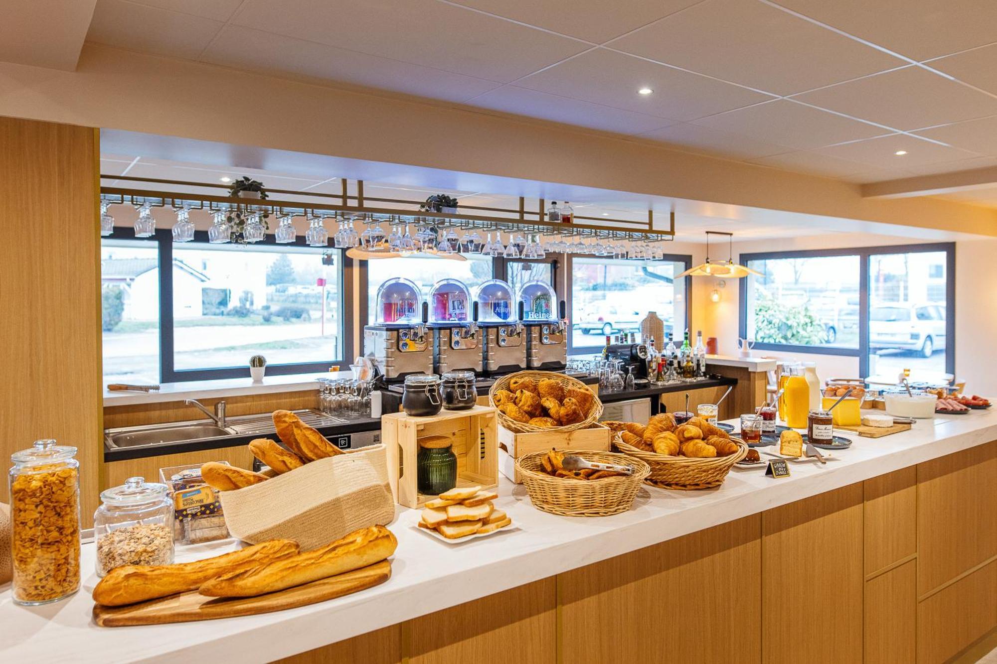 B Hotel Troyes Aeroport La Chapelle-Saint-Luc Экстерьер фото