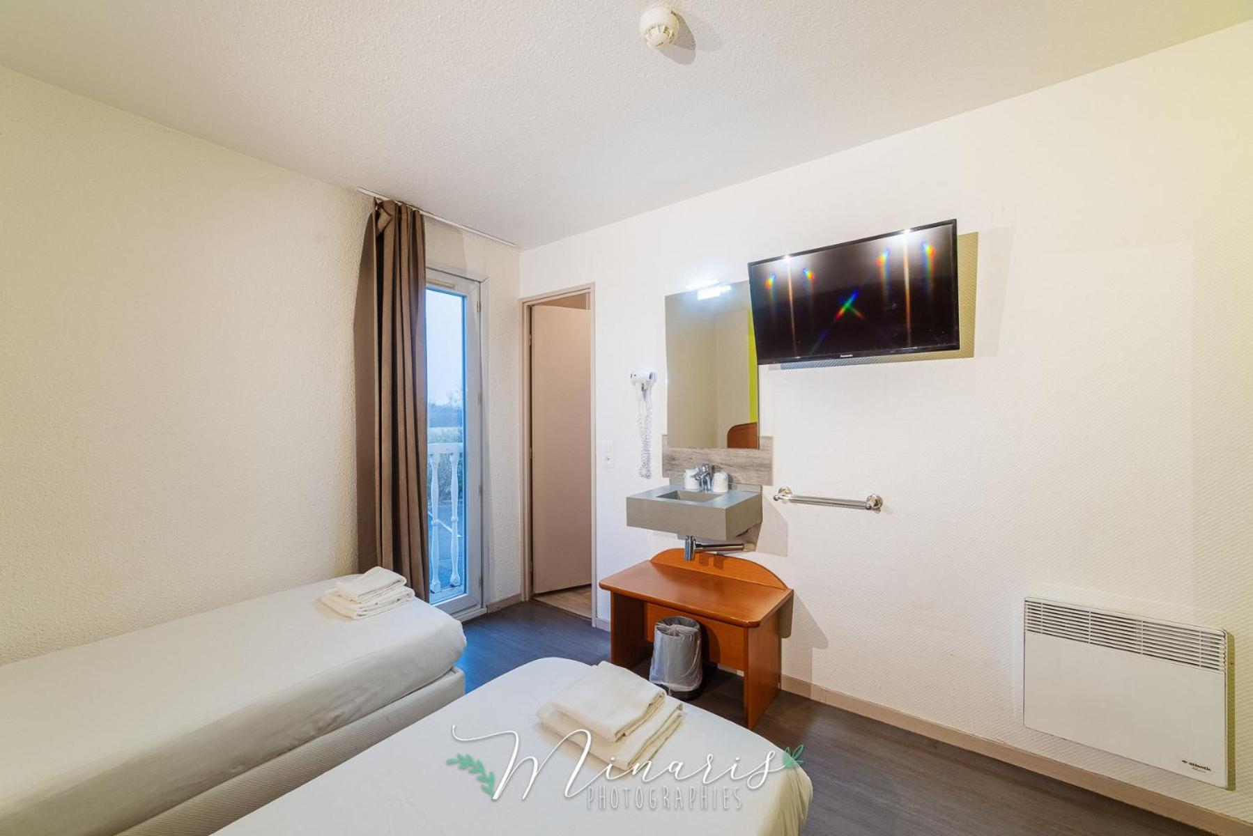 B Hotel Troyes Aeroport La Chapelle-Saint-Luc Экстерьер фото